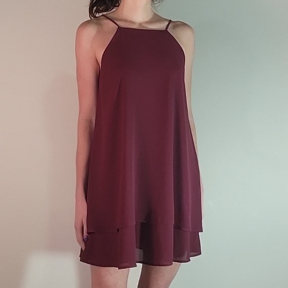 Maroon flowy semi-formal dress - Picture 8 of 8